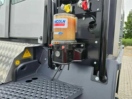 Terminál traktor 2025  MAFI R336 4x4 (10)