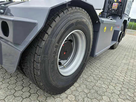 Terminál traktor 2025  MAFI R336 4x4 (14)