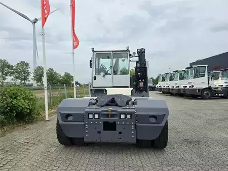 Trator de terminal  MAFI R336 4x4 (8)