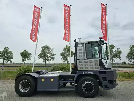 Trator de terminal  MAFI R336 4x4 (3)