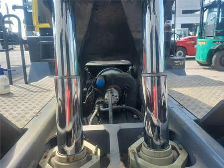 Terminálový traktor  MAFI MT45R 4x4 (10)