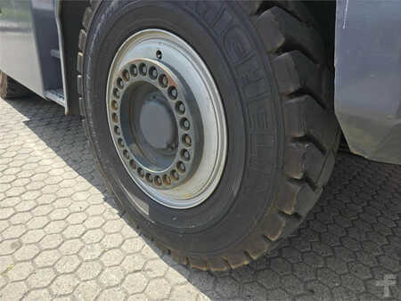 Terminálový traktor  MAFI MT45R 4x4 (12)