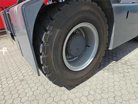 Terminálový traktor  MAFI MT45R 4x4 (14)