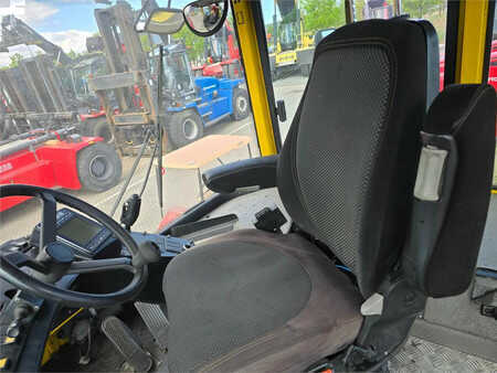 Terminálový traktor  MAFI MT45R 4x4 (20)