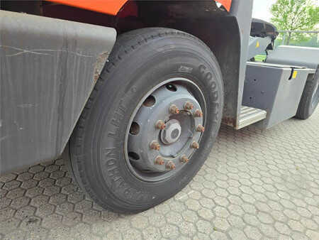 Terminal tractor 2006  Terberg YT182 (13)