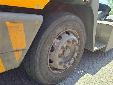Terminal tractor 2009  Terberg YT182 (13)