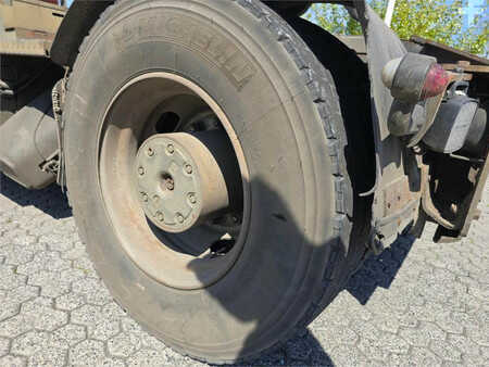 Terminal tractor 2008  Terberg YT182 (14)