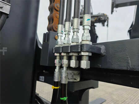 Dieseltrukki 2025  Kalmar DCG160-12 (10)