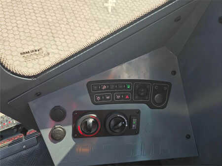 Diesel heftrucks 2025  Kalmar DCG160-12T (15)