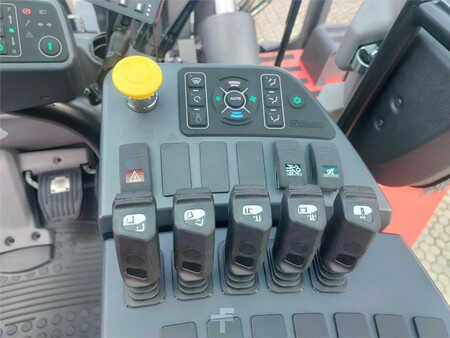 Dieseltrukki 2025  Kalmar DCG330-12 (12)