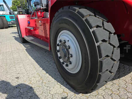 Dieseltrukki 2025  Kalmar DCG160-12T (14)