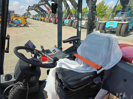 Dieseltrukki 2025  Kalmar DCG160-12T (20)