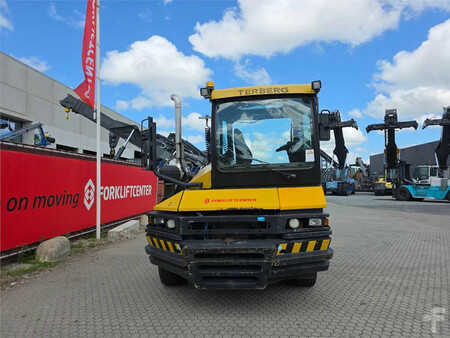 Trattori per terminali  Terberg RT222 4x4 (8)
