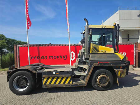 Tracteurs à bagages 2011  Terberg RT223 4x4 (3)