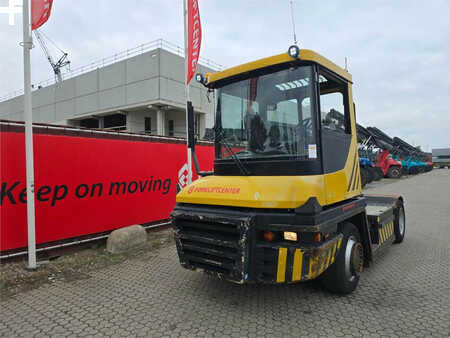 Trator de terminal 2011  Terberg RT283 4x4 (2)
