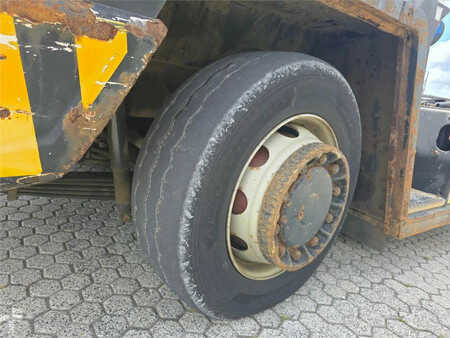 Trattori per terminali  Terberg RT283 4x4 (11)