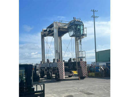 Altri 2015  Terex N SC 424 E (1)