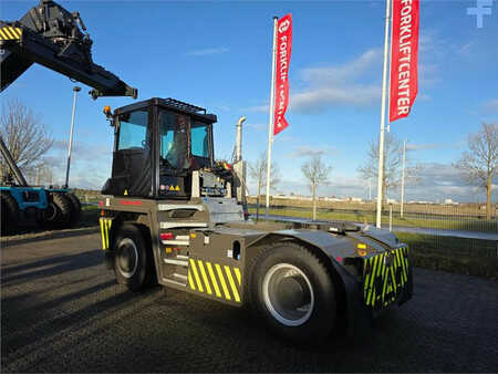 Terminálový traktor  Terberg RT403 4x4 (7)