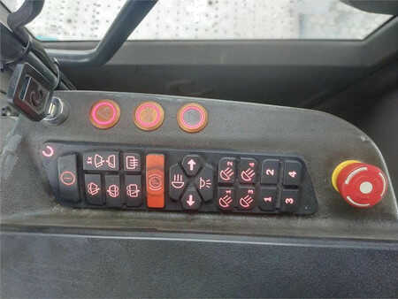 Reach stacker 2016  SMV Konecranes SMV 4531 TC5 (14)