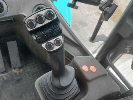 Reach stacker 2016  SMV Konecranes SMV 4531 TC5 (15)