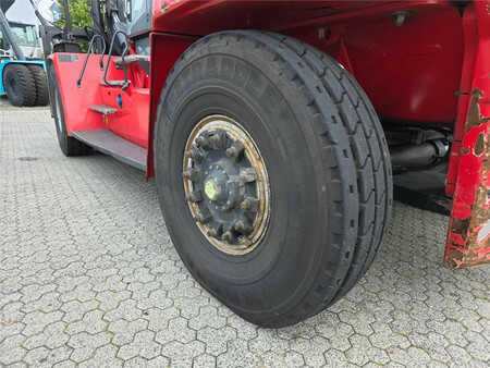 Dieseltrukki 2019  Kalmar DCG330-12 (19)