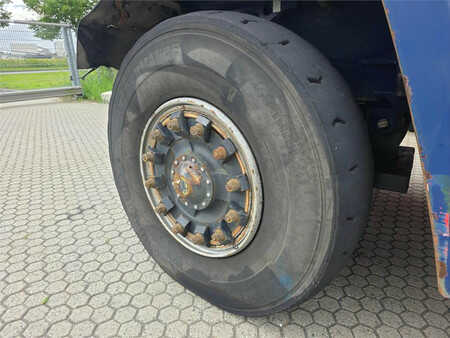 Diesel heftrucks 2020  Kalmar DCG180-12 (11)