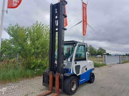 Chariots élévateurs diesel 2018  Hyster H5.5FT (3)