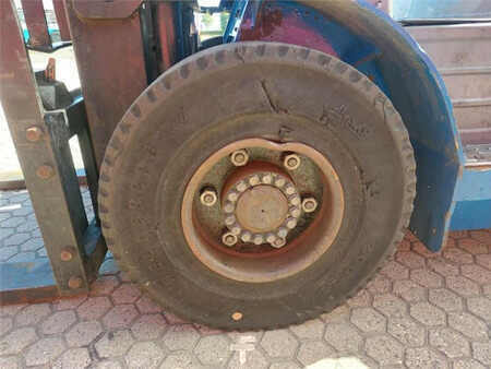 LPG VZV 2010  Mitsubishi FG50CN (10)