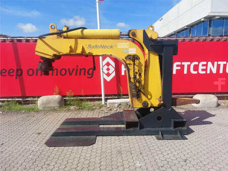 Autres 2006  CATRACOM SAN 40L SafeNeck incl parkstand (1)