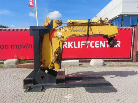 Autres 2006  CATRACOM SAN 40L SafeNeck incl parkstand (2)