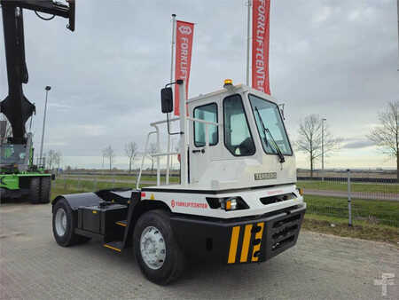 Tracteurs à bagages - Terberg YT220 (1)