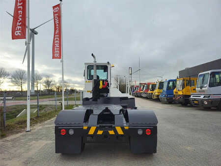 Tracteurs à bagages - Terberg YT220 (7)