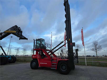 Konténerszállítók 2025  Kalmar DCG90-45ES7 (3)