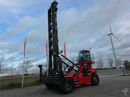 Konténerszállítók 2025  Kalmar DCG90-45ES7 (4)