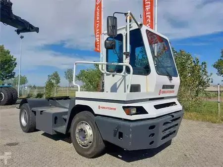 Terminaltraktor 2009  Terberg YT182 (1)