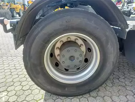 Terminaltraktor 2009  Terberg YT182 (13)