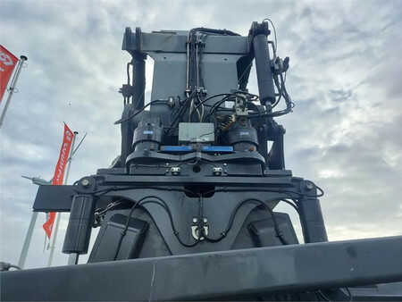 Reach stacker 2017  SMV Konecranes SMV 4531 CC5 (12)