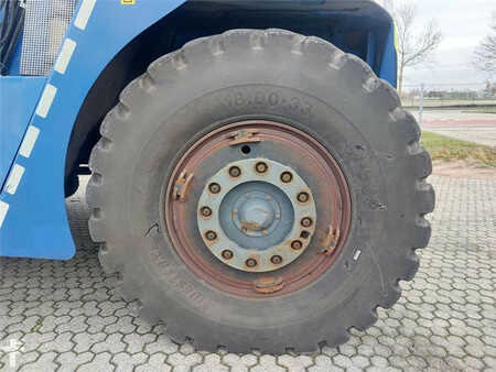 Reach stacker 2017  SMV Konecranes SMV 4531 CC5 (14)