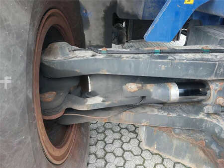 Reach stacker 2017  SMV Konecranes SMV 4531 CC5 (15)