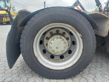 Tracteurs à bagages 2011  Terberg YT182 (14)