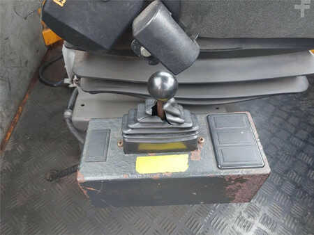 Tracteurs à bagages 2011  Terberg YT182 (16)