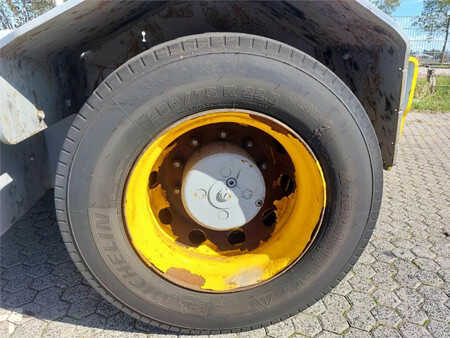 Tracteurs à bagages 2014  Terberg TT223 (15)