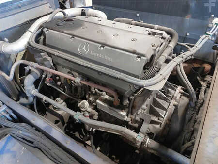 Tracteurs à bagages 2011  Terberg RT283 4x4 (21)