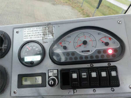 Terminaltraktor  MAFI T225D (19)