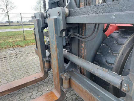 Carrelli elevatori diesel 2021  Kalmar DCG160-9 (9)