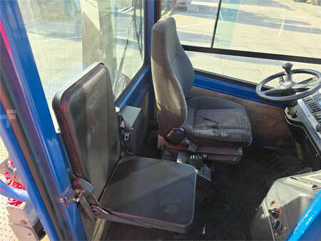 Terminálový traktor  Terberg YT222 (16)