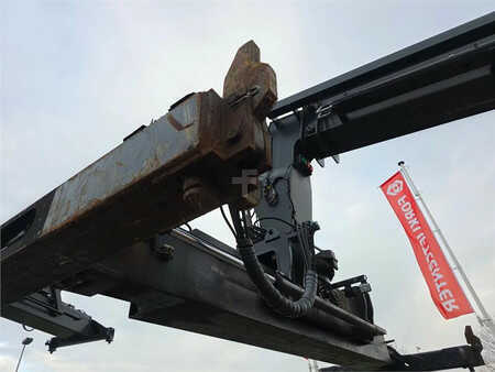 Chariots porte-conteneurs 2020  Kalmar DRG120-54S6 (10)