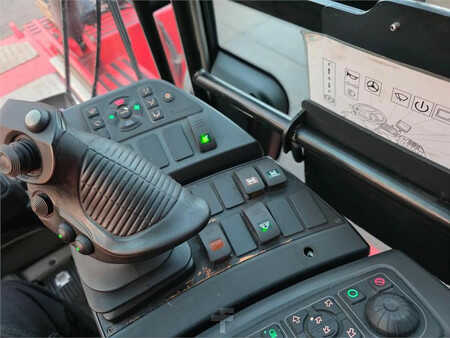 Chariots porte-conteneurs 2020  Kalmar DRG120-54S6 (16)