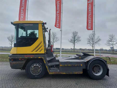 Terminálový traktor  Terberg RT323 4x4 (4)
