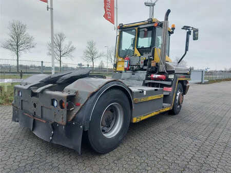 Terminálový traktor  Terberg RT323 4x4 (6)
